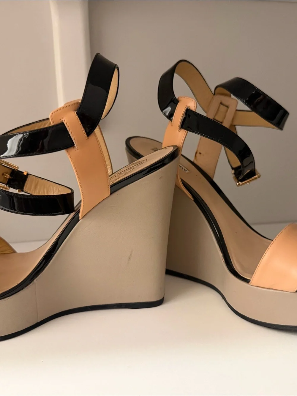 Emporio Armani Leather Platform Wedge Sandals – Women’s Size 7 – Beige/Black